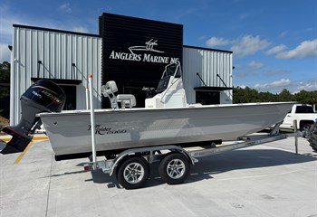 2027 2060 Bay Rider Fog Grey Boat